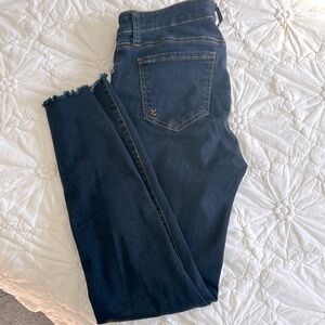 Kut From The Kloth size 8 raw edge jeans